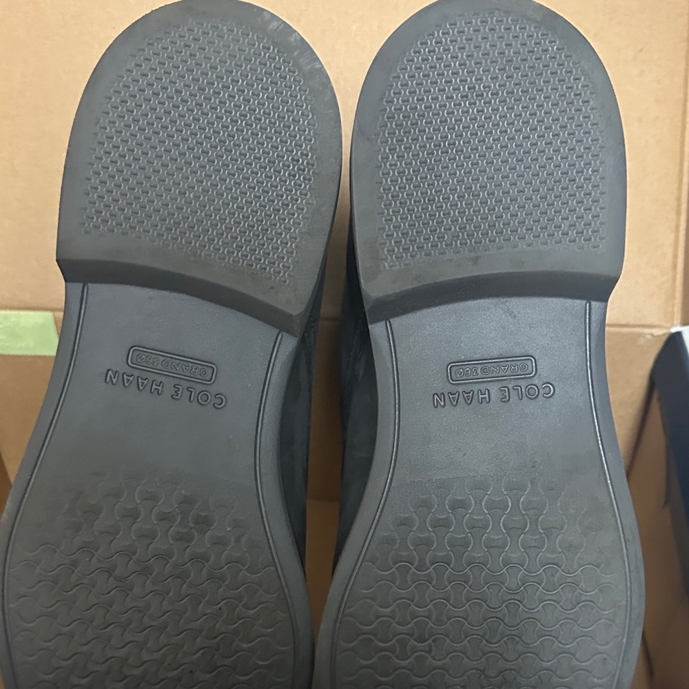 Cole Haan New York Chukka Suede Boots, EUC - Picture 4 of 9